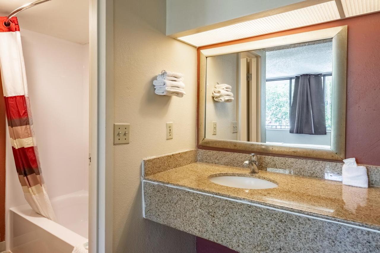 Econo Lodge Palm Harbor - Clearwater Eksteriør billede