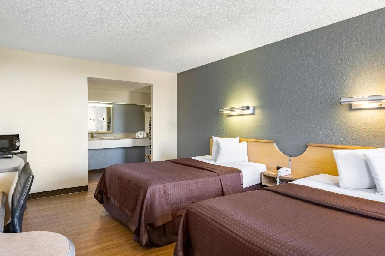 Econo Lodge Palm Harbor - Clearwater Eksteriør billede